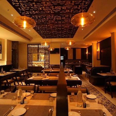 V Five Hotel Singapperumalkovil Ngoại thất bức ảnh