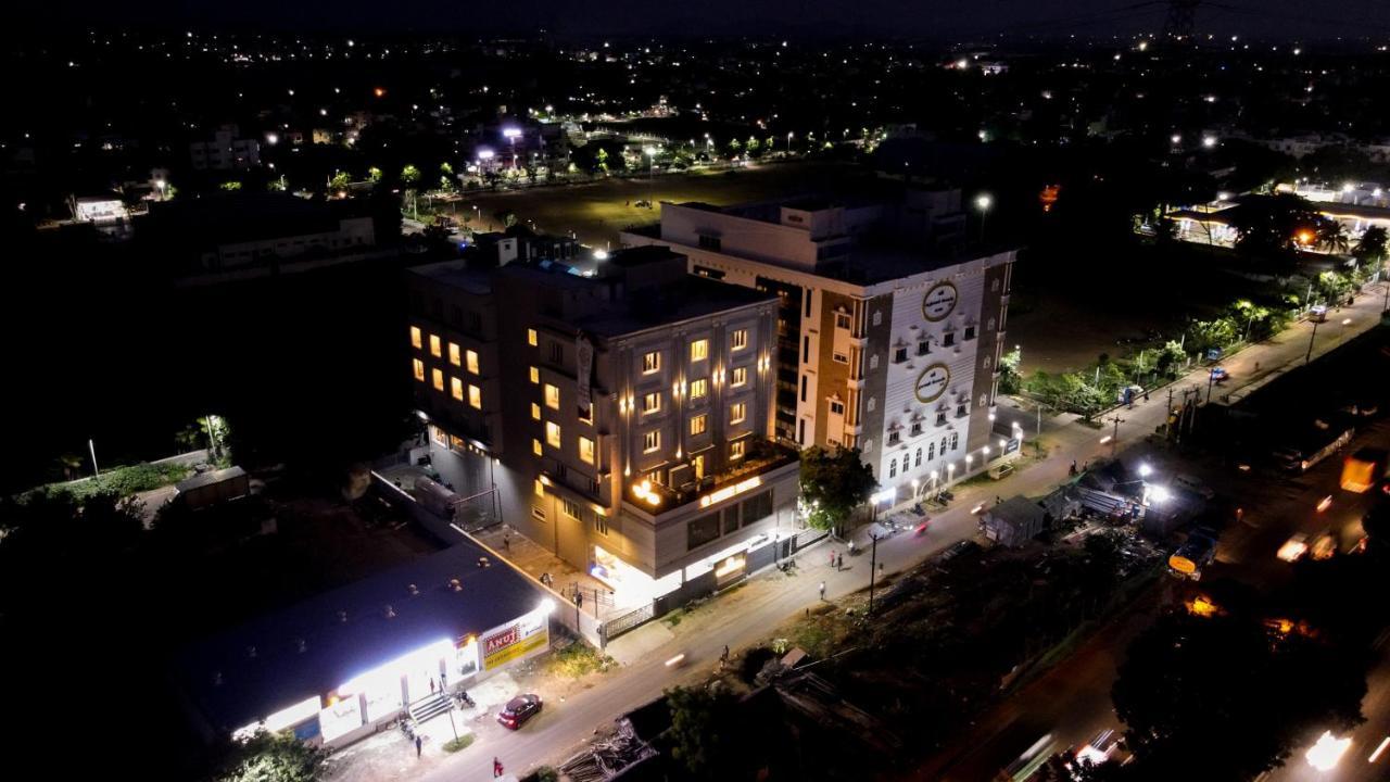 V Five Hotel Singapperumalkovil Ngoại thất bức ảnh